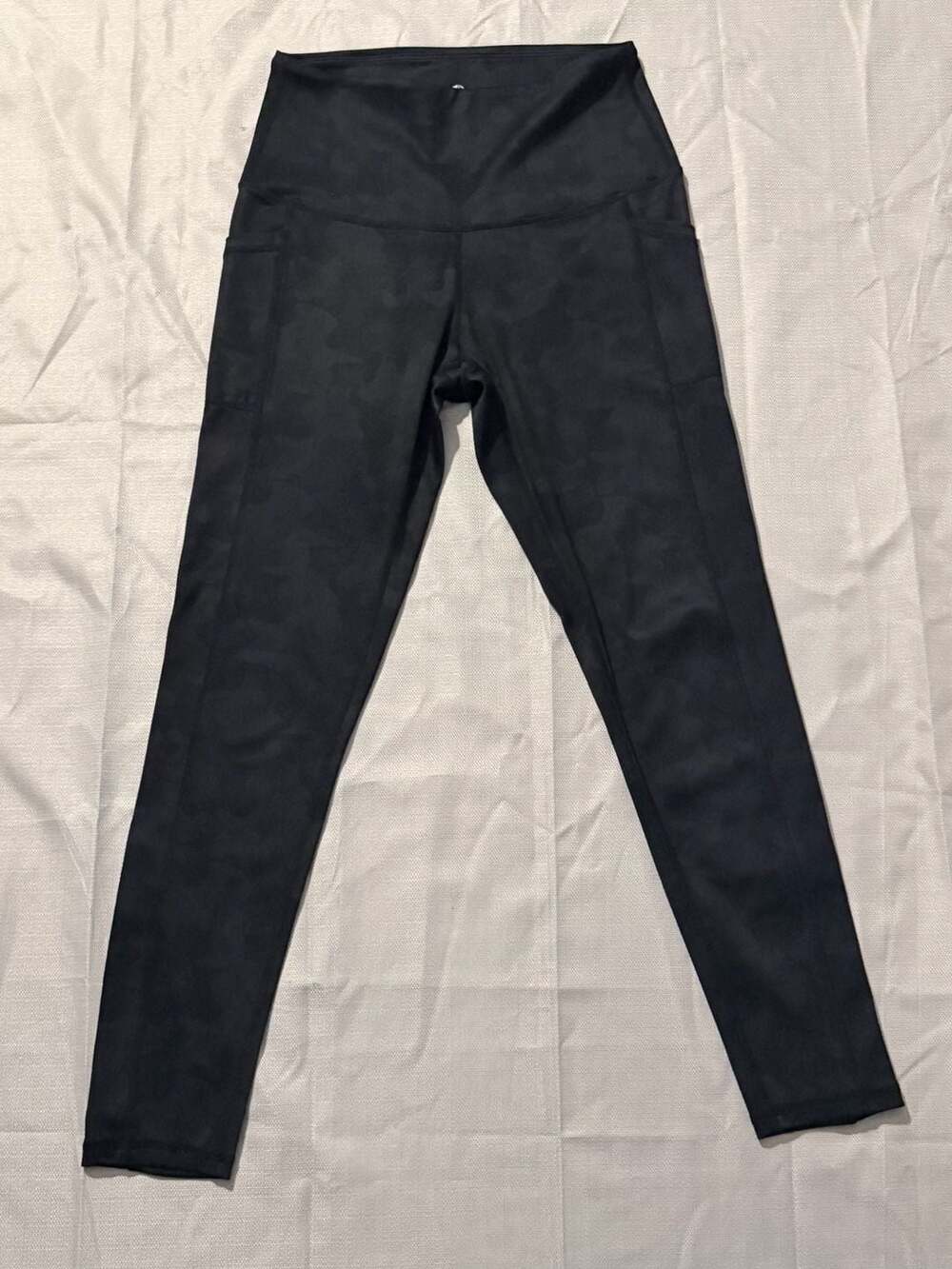 LegEnd Active Black Camo Athletic Leggings with Pockets Size S